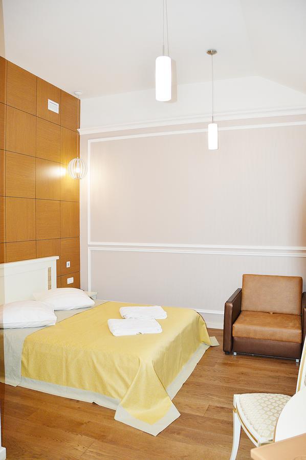 Berezka Health Resort & Spa Salihorsk Buitenkant foto