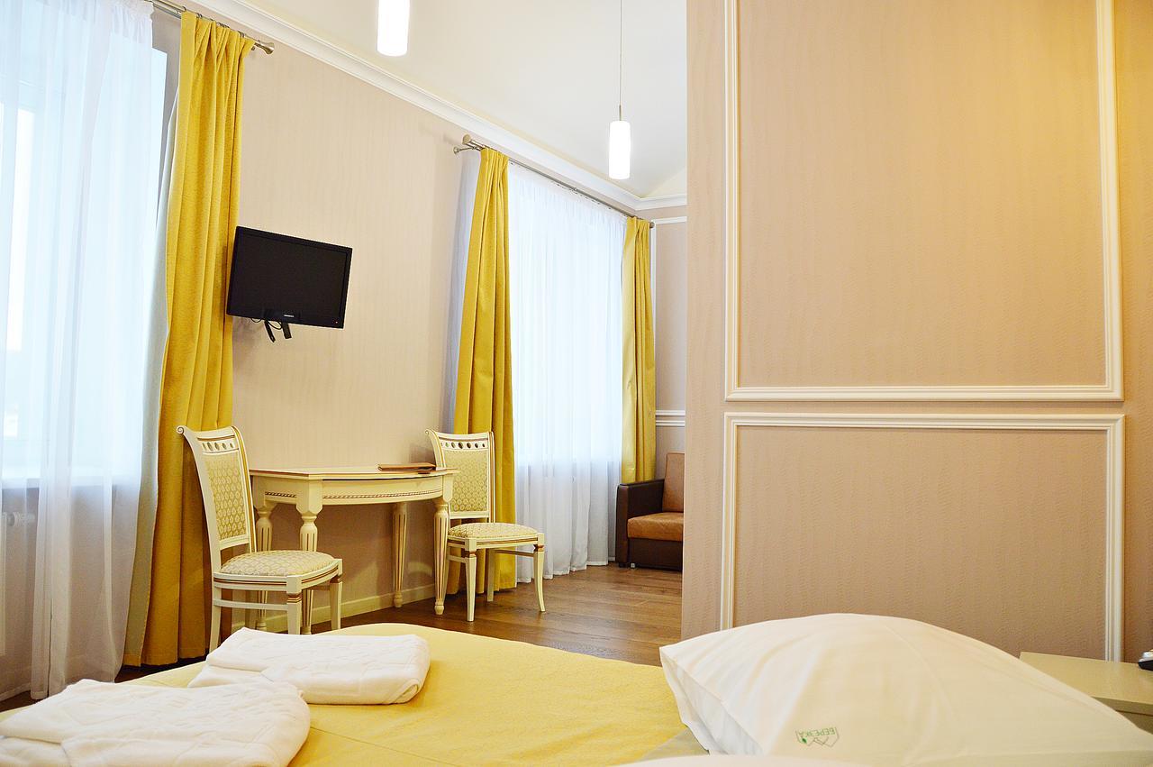 Berezka Health Resort & Spa Salihorsk Buitenkant foto