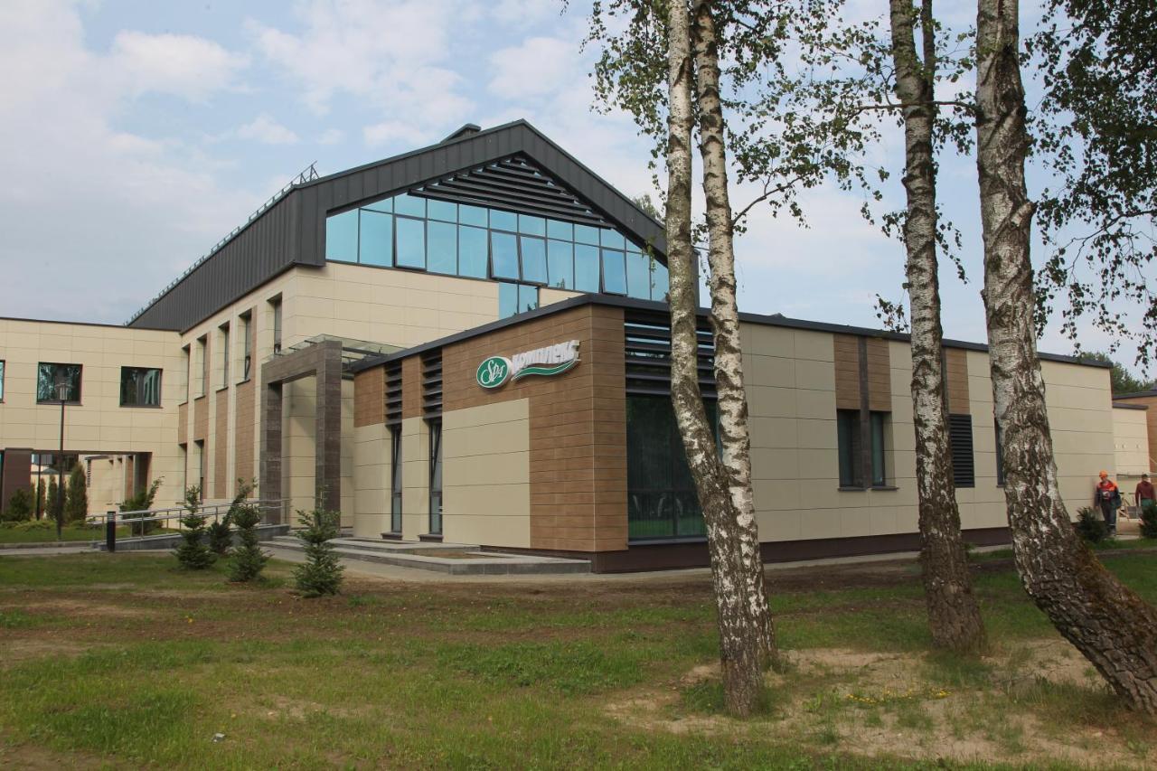 Berezka Health Resort & Spa Salihorsk Buitenkant foto