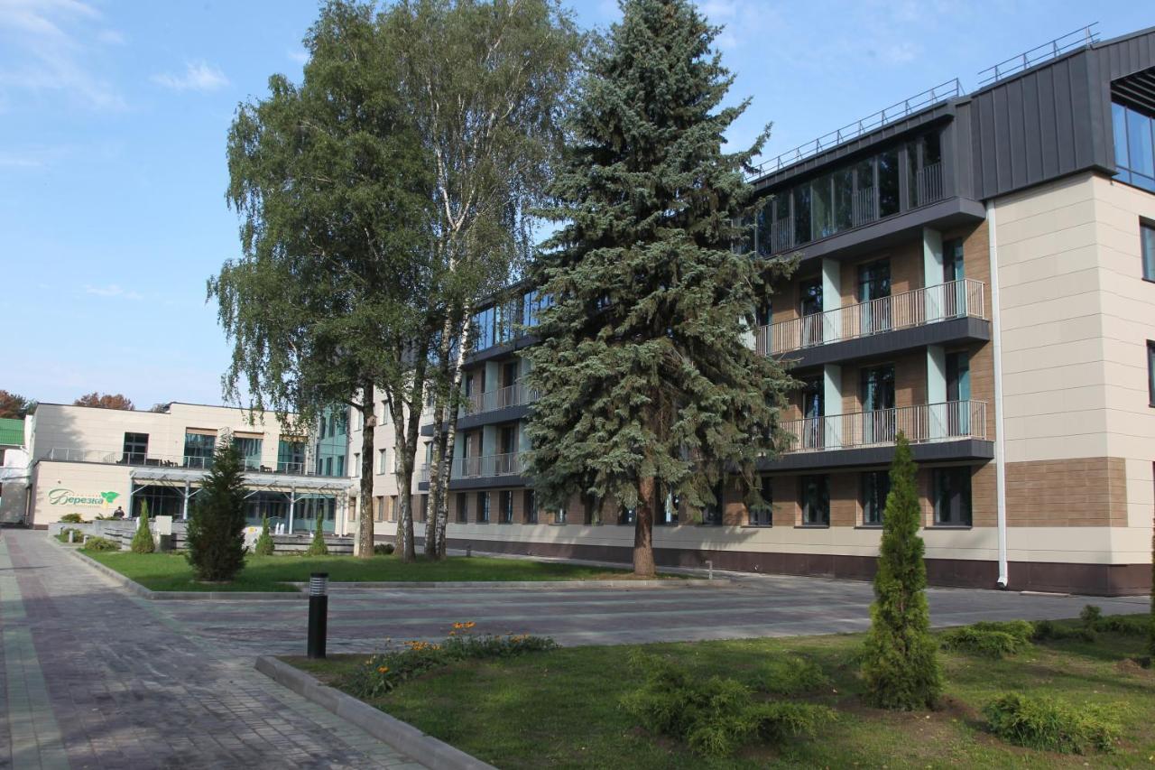 Berezka Health Resort & Spa Salihorsk Buitenkant foto